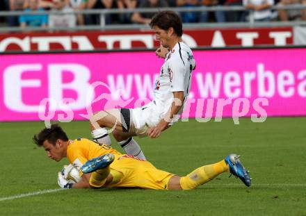 Fussball. Bundesliga. RZ Pellets WAC gegen FK Austria Wien. Christian Falk, (WAC), Heinz Lindner  (Wien). Wolfsberg, 25.7.2012.
Foto: Kuess


---
pressefotos, pressefotografie, kuess, qs, qspictures, sport, bild, bilder, bilddatenbank