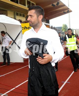 Fussball. Bundesliga. RZ Pellets WAC gegen FK Austria Wien. Trainer Nenad Bjelica (WAC. Wolfsberg, 25.7.2012.
Foto: Kuess


---
pressefotos, pressefotografie, kuess, qs, qspictures, sport, bild, bilder, bilddatenbank