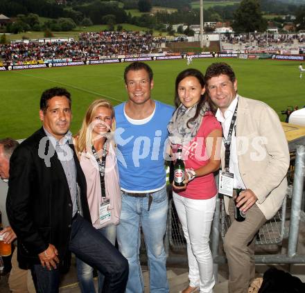 Fussball. Bundesliga. RZ Pellets WAC gegen FK Austria Wien. Peter Samselnig, Waltraud Riegler, Armin Assinger, Bettina Rabitsch, Dietmar Riegler. Wolfsberg, 25.7.2012.
Foto: Kuess
---
pressefotos, pressefotografie, kuess, qs, qspictures, sport, bild, bilder, bilddatenbank