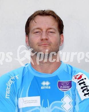 Fussball. Regionalliga. SK Austria Klagenfurt. Mannschaftsfototermin.   Portrait.  Alexander Schenk. Klagenfurt, 26.7.2012.
Foto: Kuess
---
pressefotos, pressefotografie, kuess, qs, qspictures, sport, bild, bilder, bilddatenbank