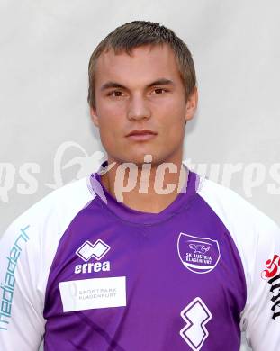 Fussball. Regionalliga. SK Austria Klagenfurt. Mannschaftsfototermin.   Portrait. Christoph Mattes . Klagenfurt, 26.7.2012.
Foto: Kuess
---
pressefotos, pressefotografie, kuess, qs, qspictures, sport, bild, bilder, bilddatenbank
