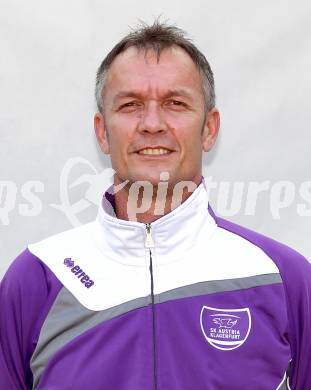 Fussball. Regionalliga. SK Austria Klagenfurt. Mannschaftsfototermin.   Portrait.  Tormanntrainer Wolfgang Thun-Hohenstein. Klagenfurt, 26.7.2012.
Foto: Kuess
---
pressefotos, pressefotografie, kuess, qs, qspictures, sport, bild, bilder, bilddatenbank