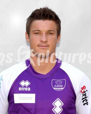 Fussball. Regionalliga. SK Austria Klagenfurt. Mannschaftsfototermin.   Portrait. Hannes Eder . Klagenfurt, 26.7.2012.
Foto: Kuess
---
pressefotos, pressefotografie, kuess, qs, qspictures, sport, bild, bilder, bilddatenbank