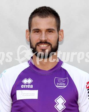 Fussball. Regionalliga. SK Austria Klagenfurt. Mannschaftsfototermin.   Portrait.   Oliver Pusztai. Klagenfurt, 26.7.2012.
Foto: Kuess
---
pressefotos, pressefotografie, kuess, qs, qspictures, sport, bild, bilder, bilddatenbank