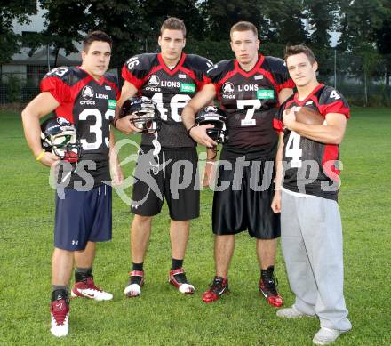 American Football. Junioren Nationalteam. Carinthian Black Lions. Thomas Oberdorfer, Christoph Leitner, Dario Dobrolevski, Thomas Torta. Klagenfurt, am 12.6.2012.
Foto: Kuess
---
pressefotos, pressefotografie, kuess, qs, qspictures, sport, bild, bilder, bilddatenbank