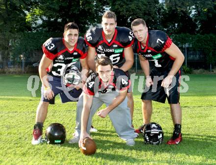 American Football. Junioren Nationalteam. Carinthian Black Lions. Thomas Oberdorfer, Christoph Leitner, Dario Dobrolevski, Thomas Torta. Klagenfurt, am 12.6.2012.
Foto: Kuess
---
pressefotos, pressefotografie, kuess, qs, qspictures, sport, bild, bilder, bilddatenbank