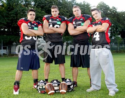 American Football. Junioren Nationalteam. Carinthian Black Lions. Thomas Oberdorfer, Christoph Leitner, Dario Dobrolevski, Thomas Torta. Klagenfurt, am 12.6.2012.
Foto: Kuess
---
pressefotos, pressefotografie, kuess, qs, qspictures, sport, bild, bilder, bilddatenbank