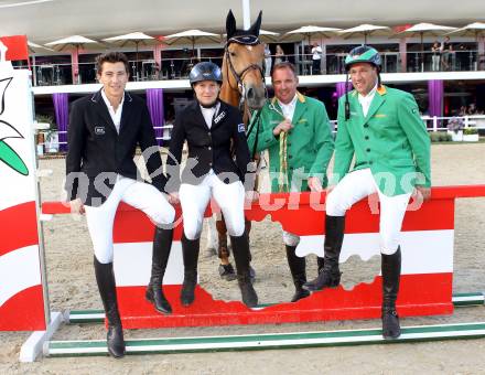 Springreiten. Staatsmeisterschaft Mannschaft. Markus Stock, Andrea Skorianz-Jenull, Dieter Koefler, Gerfried Puck. Treffen, am 22.6.2012.
Foto: Kuess

---
pressefotos, pressefotografie, kuess, qs, qspictures, sport, bild, bilder, bilddatenbank