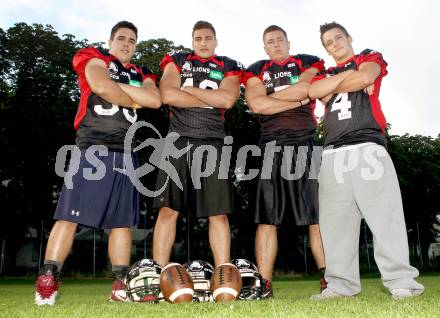 American Football. Junioren Nationalteam. Carinthian Black Lions. Thomas Oberdorfer, Christoph Leitner, Dario Dobrolevski, Thomas Torta. Klagenfurt, am 12.6.2012.
Foto: Kuess
---
pressefotos, pressefotografie, kuess, qs, qspictures, sport, bild, bilder, bilddatenbank