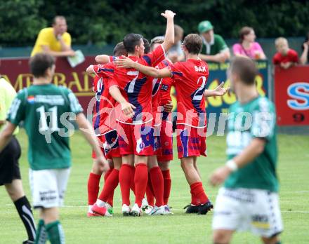 Fussball Regionalliga. Feldkirchen gegen SAK.  Torjubel SAK. Feldkirchen, 3.8.2012.
Foto: Kuess
---
pressefotos, pressefotografie, kuess, qs, qspictures, sport, bild, bilder, bilddatenbank