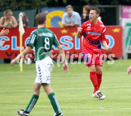 Fussball Regionalliga. Feldkirchen gegen SAK.  Torjubel Darjan Aleksic (SAK). Feldkirchen, 3.8.2012.
Foto: Kuess
---
pressefotos, pressefotografie, kuess, qs, qspictures, sport, bild, bilder, bilddatenbank