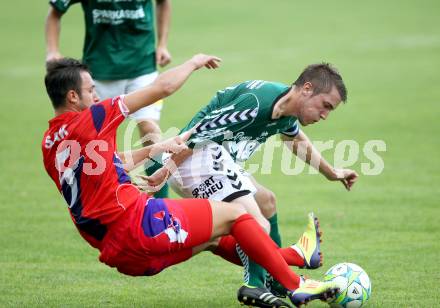 Fussball Regionalliga. Feldkirchen gegen SAK.  Mathias Regal,  (Feldkirchen), Murat Veliu (SAK). Feldkirchen, 3.8.2012.
Foto: Kuess
---
pressefotos, pressefotografie, kuess, qs, qspictures, sport, bild, bilder, bilddatenbank