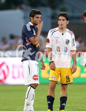 Fussball. Bundesliga. RZ Pellets WAC gegen FC Red Bull Salzburg. Leiberltausch zwischen Solano  (WAC), und Soriano Casas Jonatan (Salzburg). Wolfsberg, 4.8.2012.
Foto: Kuess

---
pressefotos, pressefotografie, kuess, qs, qspictures, sport, bild, bilder, bilddatenbank