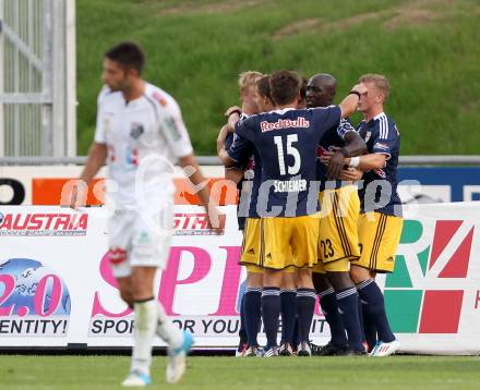 Fussball. Bundesliga. RZ Pellets WAC gegen FC Red Bull Salzburg. Torjubel Salzburg. Wolfsberg, 4.8.2012.
Foto: Kuess

---
pressefotos, pressefotografie, kuess, qs, qspictures, sport, bild, bilder, bilddatenbank