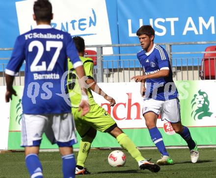 Fussball Testspiel. Schalke 04 gegen Udinese Calcio. Klaas-Jan Huntelaar (Schalke 04). Klagenfurt, am 5.8.2012.
Foto: Kuess
---
pressefotos, pressefotografie, kuess, qs, qspictures, sport, bild, bilder, bilddatenbank