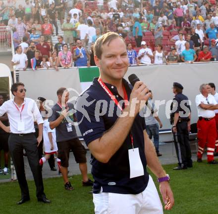 Fussball Testspiel. Schalke 04 gegen Udinese Calcio. Christian Rosenzopf. Klagenfurt, am 5.8.2012.
Foto: Kuess
---
pressefotos, pressefotografie, kuess, qs, qspictures, sport, bild, bilder, bilddatenbank