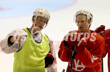 Eishockey. KAC. Training. Schellander Paul, Jamie Lundmark. Klagenfurt, 6.8.2012. 
Foto: Kuess
---
pressefotos, pressefotografie, kuess, qs, qspictures, sport, bild, bilder, bilddatenbank