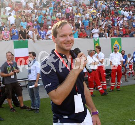 Fussball Testspiel. Schalke 04 gegen Udinese Calcio. Christian Rosenzopf. Klagenfurt, am 5.8.2012.
Foto: Kuess
---
pressefotos, pressefotografie, kuess, qs, qspictures, sport, bild, bilder, bilddatenbank