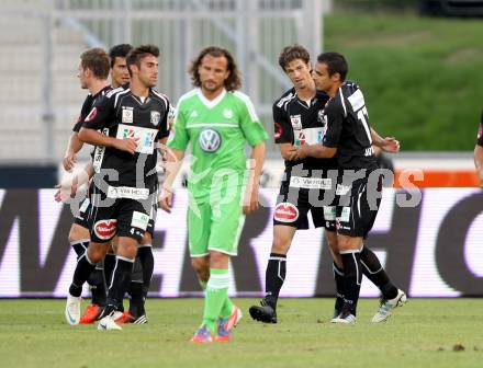 Fussball Testspiel. RZ Pellets WAC gegen VfL Wolfsburg. Torjubel WAC. Wolfsberg, 7.8.2012.
Foto: Kuess
---
pressefotos, pressefotografie, kuess, qs, qspictures, sport, bild, bilder, bilddatenbank