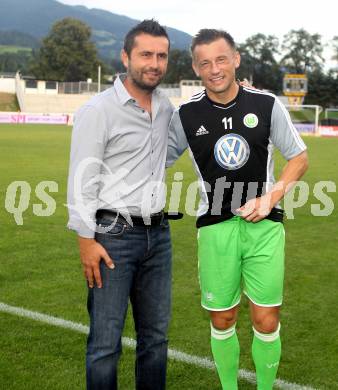 Fussball Testspiel. RZ Pellets WAC gegen VfL Wolfsburg. Trainer Nenad Bjelica,  (WAC), Ivica Olic (Wolfsburg). Wolfsberg, 7.8.2012.
Foto: Kuess
---
pressefotos, pressefotografie, kuess, qs, qspictures, sport, bild, bilder, bilddatenbank