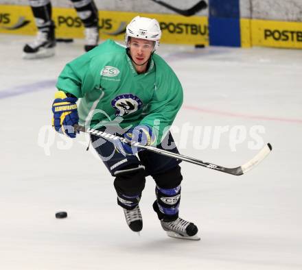 Eishockey. VSV. Training.  Marcon Pewal. Villach, 8.8.2012.
Foto: Kuess
---
pressefotos, pressefotografie, kuess, qs, qspictures, sport, bild, bilder, bilddatenbank