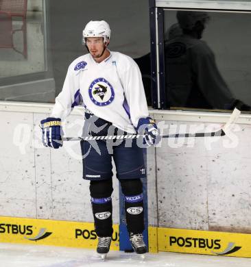 Eishockey. VSV. Training.  Justin Taylor. Villach, 8.8.2012.
Foto: Kuess
---
pressefotos, pressefotografie, kuess, qs, qspictures, sport, bild, bilder, bilddatenbank