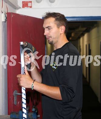 Eishockey. VSV. Training.  Justin Taylor. Villach, 8.8.2012.
Foto: Kuess
---
pressefotos, pressefotografie, kuess, qs, qspictures, sport, bild, bilder, bilddatenbank