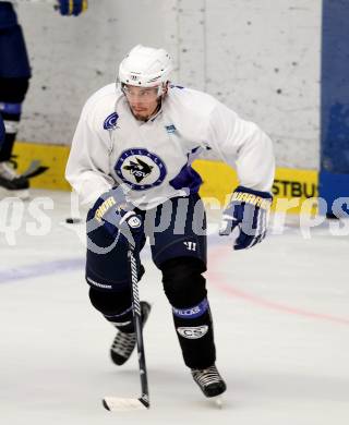 Eishockey. VSV. Training.  Justin Taylor. Villach, 8.8.2012.
Foto: Kuess
---
pressefotos, pressefotografie, kuess, qs, qspictures, sport, bild, bilder, bilddatenbank