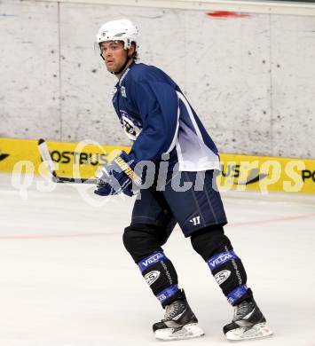 Eishockey. VSV. Training.  Brad Cole. Villach, 8.8.2012.
Foto: Kuess
---
pressefotos, pressefotografie, kuess, qs, qspictures, sport, bild, bilder, bilddatenbank