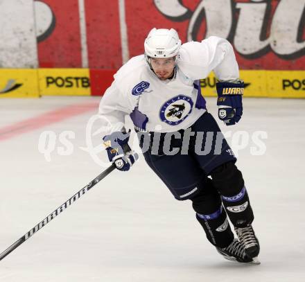 Eishockey. VSV. Training.  Justin Taylor. Villach, 8.8.2012.
Foto: Kuess
---
pressefotos, pressefotografie, kuess, qs, qspictures, sport, bild, bilder, bilddatenbank