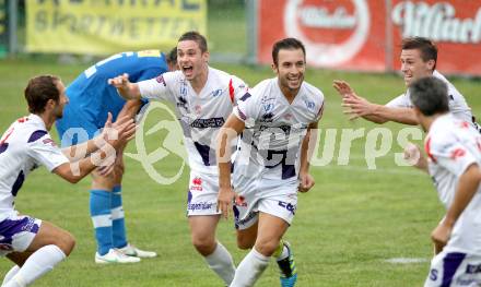 Fussball Regionalliga. SAK gegen VSV. Torjubel MUrat Veliu (SAK). Klagenfurt, 9.8.2012.
Foto: Kuess
---
pressefotos, pressefotografie, kuess, qs, qspictures, sport, bild, bilder, bilddatenbank