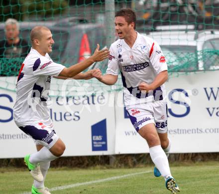 Fussball Regionalliga. SAK gegen VSV. Torjubel Patrick Lausegger, Christian Dlopst (SAK). Klagenfurt, 9.8.2012.
Foto: Kuess
---
pressefotos, pressefotografie, kuess, qs, qspictures, sport, bild, bilder, bilddatenbank