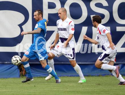 Fussball Regionalliga. SAK gegen VSV. Christian Dlopst, Helmut Koenig, (SAK),  Rok Pavlicic (VSV). Klagenfurt, 9.8.2012.
Foto: Kuess
---
pressefotos, pressefotografie, kuess, qs, qspictures, sport, bild, bilder, bilddatenbank