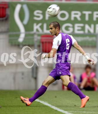 Fussball Regionalliga. SK Austria Klagenfurt gegen Sturm Graz Amateure. Rexhe Bytyci (Klagenfurt). Klagenfurt, 10.8.2012.
Foto: Kuess


---
pressefotos, pressefotografie, kuess, qs, qspictures, sport, bild, bilder, bilddatenbank