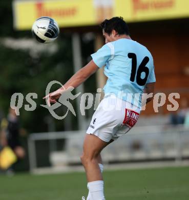 Fussball. Kaerntner Liga. Welzenegg gegen St. Veit/Glan. Hertelt Sebastian (St. Veit). Klagenfurt, 11.8.2012.
Foto: Kuess
---
pressefotos, pressefotografie, kuess, qs, qspictures, sport, bild, bilder, bilddatenbank