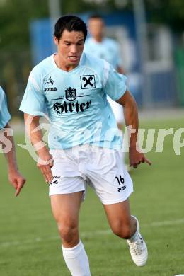 Fussball. Kaerntner Liga. Welzenegg gegen St. Veit/Glan. Hertelt Sebastian (St. Veit). Klagenfurt, 11.8.2012.
Foto: Kuess
---
pressefotos, pressefotografie, kuess, qs, qspictures, sport, bild, bilder, bilddatenbank