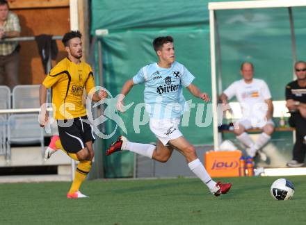 Fussball. Kaerntner Liga. Welzenegg gegen St. Veit/Glan. Oblak Dario (Welzenegg), Rupprecht Patrick (St. Veit). Klagenfurt, 11.8.2012.
Foto: Kuess
---
pressefotos, pressefotografie, kuess, qs, qspictures, sport, bild, bilder, bilddatenbank