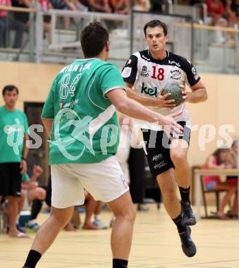 Handball Bundesliga. Testspiel. SC Ferlach gegen Ribnica. Miro Barisic (Ferlach). Ferlach, 11.8.2012.
Foto: Kuess
---
pressefotos, pressefotografie, kuess, qs, qspictures, sport, bild, bilder, bilddatenbank