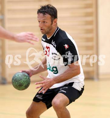 Handball Bundesliga. Testspiel. SC Ferlach gegen Ribnica. Dino Poje (Ferlach). Ferlach, 11.8.2012.
Foto: Kuess
---
pressefotos, pressefotografie, kuess, qs, qspictures, sport, bild, bilder, bilddatenbank