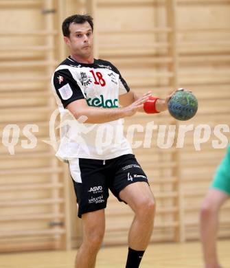 Handball Bundesliga. Testspiel. SC Ferlach gegen Ribnica. Miro Barisic  (Ferlach). Ferlach, 11.8.2012.
Foto: Kuess
---
pressefotos, pressefotografie, kuess, qs, qspictures, sport, bild, bilder, bilddatenbank