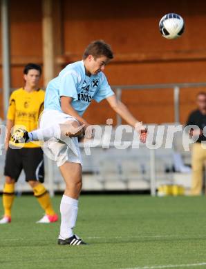 Fussball. Kaerntner Liga. Welzenegg gegen St. Veit/Glan. Komarek Ernst Kurt (St. Veit). Klagenfurt, 11.8.2012.
Foto: Kuess
---
pressefotos, pressefotografie, kuess, qs, qspictures, sport, bild, bilder, bilddatenbank