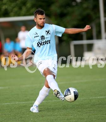 Fussball. Kaerntner Liga. Welzenegg gegen St. Veit/Glan. Riesser Manuel (St. Veit). Klagenfurt, 11.8.2012.
Foto: Kuess
---
pressefotos, pressefotografie, kuess, qs, qspictures, sport, bild, bilder, bilddatenbank