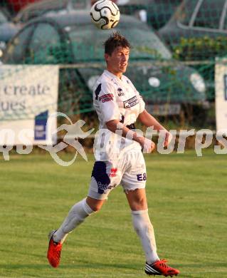 Fussball Regionalliga. SAK gegen VSV. Darjan Aleksic (SAK). Klagenfurt, 9.8.2012.
Foto: Kuess
---
pressefotos, pressefotografie, kuess, qs, qspictures, sport, bild, bilder, bilddatenbank