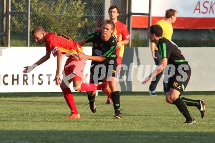 Fussball Kaerntner Liga. ATSV Wolfsberg gegen Rapid Lienz. Patrick Waich (Wolfsberg), Andreas Ueberbacher (Lienz). Wolfsberg, am 15.8.2012.
Foto: Kuess
---
pressefotos, pressefotografie, kuess, qs, qspictures, sport, bild, bilder, bilddatenbank