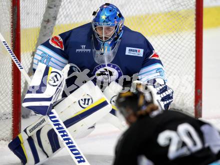 Eishockey. Rudi Hiti Turnier. VSV gegen Stavanger Oilers (Norwegen). Thomas Hoeneckl (VSV). Bled, 17.8.2012
Foto: Kuess

---
pressefotos, pressefotografie, kuess, qs, qspictures, sport, bild, bilder, bilddatenbank