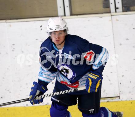 Eishockey. Rudi Hiti Turnier. VSV gegen Stavanger Oilers (Norwegen). Daniel Nageler (VSV). Bled, 17.8.2012
Foto: Kuess

---
pressefotos, pressefotografie, kuess, qs, qspictures, sport, bild, bilder, bilddatenbank