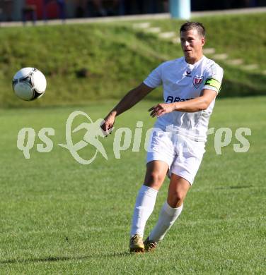 Fussball. Kaerntner Liga.  Atus Ferlach gegen Lendorf. Waldhauser Thomas (K) (Ferlach). Ferlach, 18.8.2012.
Foto: Kuess
---
pressefotos, pressefotografie, kuess, qs, qspictures, sport, bild, bilder, bilddatenbank