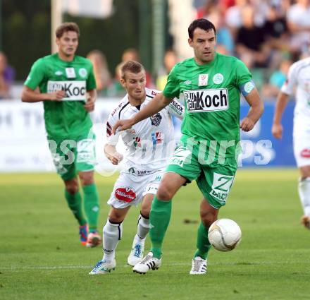 Fussball. Bundesliga. RZ Pellets WAC gegen SV Mattersburg. Manuel Kerhe, (WAC), Ilka Naumoski  (Mattersburg). Wolfsberg, 18.8.2012.
Foto: Kuess

---
pressefotos, pressefotografie, kuess, qs, qspictures, sport, bild, bilder, bilddatenbank