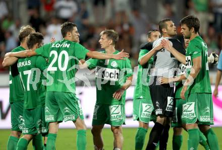 Fussball. Bundesliga. RZ Pellets WAC gegen SV Mattersburg. Jubel Mattersburg. Wolfsberg, 18.8.2012.
Foto: Kuess

---
pressefotos, pressefotografie, kuess, qs, qspictures, sport, bild, bilder, bilddatenbank