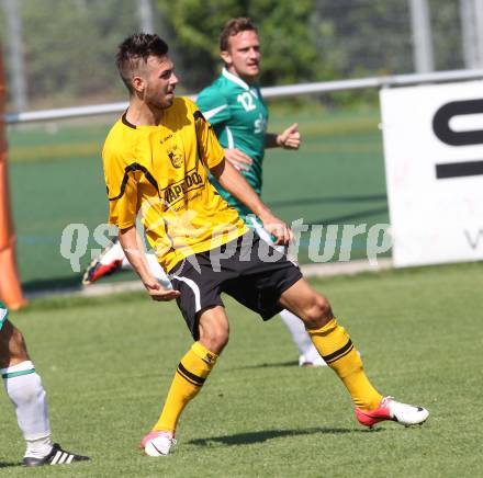 Fussball Kaerntner Liga. Welzenegg gegen Steinfeld. Dario Oblak (Welzenegg). Welzenegg, am 19.8.2012.
Foto: Kuess
---
pressefotos, pressefotografie, kuess, qs, qspictures, sport, bild, bilder, bilddatenbank